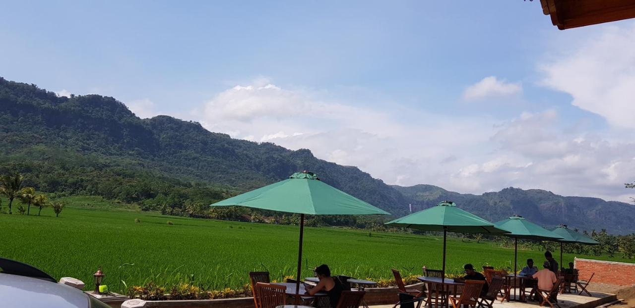 Vila Tenjo Gunung Cilowa Екстериор снимка